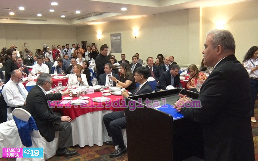 AMCHAM